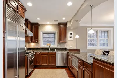 3545 N Wilton Avenue #3S, Chicago, IL 60657 - Photo 4