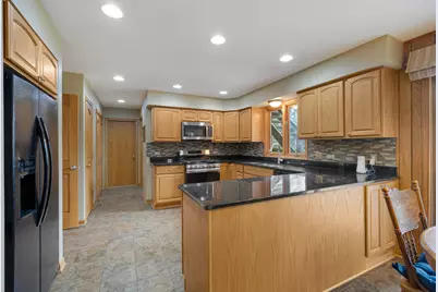 1150 Anne Court, Sleepy Hollow, IL 60118 - Photo 8