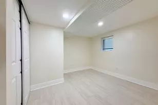 5536 N Spaulding Ave, Chicago, IL 60625 - Photo 8