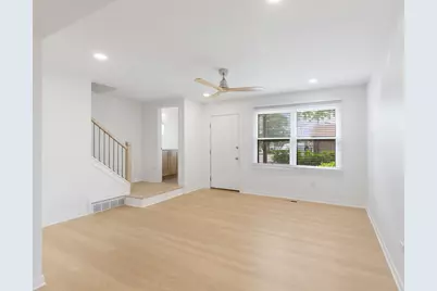620 N Hough Street #A, Barrington, IL 60010 - Photo 8