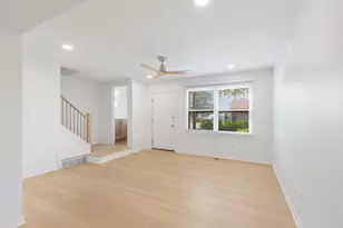 620 N Hough St, Barrington, IL 60010 - Photo 8
