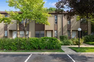 620 N Hough St, Barrington, IL 60010 - Photo 1