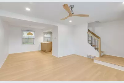 620 N Hough Street #A, Barrington, IL 60010 - Photo 2