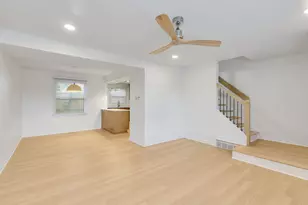 620 N Hough St, Barrington, IL 60010 - Photo 2
