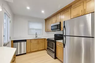 620 N Hough St, Barrington, IL 60010 - Photo 6