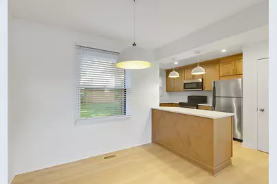 620 N Hough Street #A, Barrington, IL 60010 - Photo 4