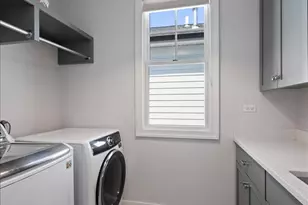 2448 W Moffat St, Chicago, IL 60647 - Photo 22