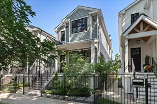 2448 W Moffat St, Chicago, IL 60647 - Photo 2