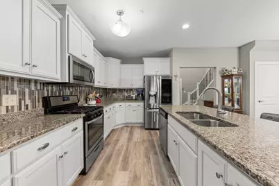 9437 Parkwood Lane, Tinley Park, IL 60487 - Photo 8