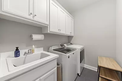 9437 Parkwood Lane, Tinley Park, IL 60487 - Photo 10