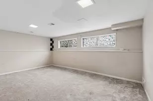 9005 N Grace Ave, Niles, IL 60714 - Photo 18