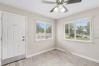 9005 N Grace Avenue, Niles, IL 60714 - Photo 10