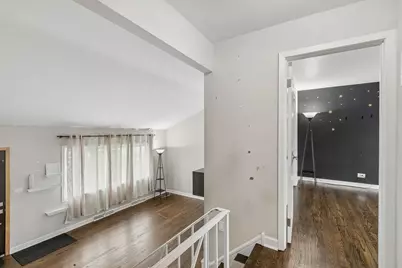 9005 N Grace Avenue, Niles, IL 60714 - Photo 8