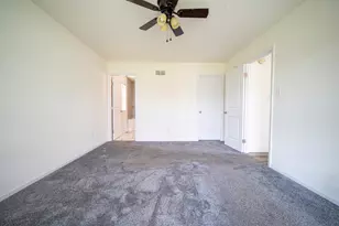 1908 Willow Brook Dr, Bourbonnais, IL 60914 - Photo 6