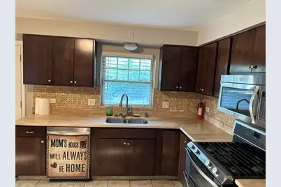 931 W Westwood Drive, Glenwood, IL 60425 - Photo 10