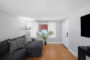 6548 S Kedvale Ave, Chicago, IL 60629 - Photo 8