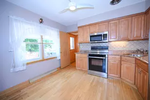 2250 Belleview Ave, Westchester, IL 60154 - Photo 8