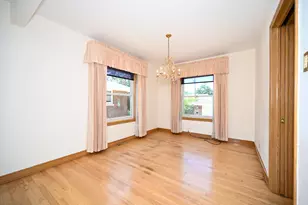 2250 Belleview Ave, Westchester, IL 60154 - Photo 6