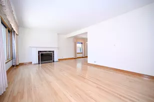 2250 Belleview Ave, Westchester, IL 60154 - Photo 4