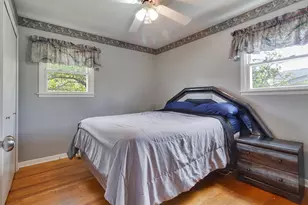 15406 Las Flores Ln, Oak Forest, IL 60452 - Photo 12