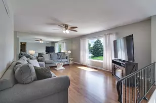 15406 Las Flores Ln, Oak Forest, IL 60452 - Photo 4