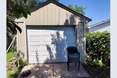 413 Meeker Avenue, Joliet, IL 60432 - Photo 12