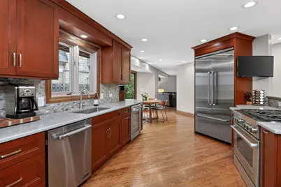 5337 Brookbank Road, Downers Grove, IL 60515 - Photo 10