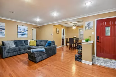 9009 S Dante Avenue, Chicago, IL 60619 - Photo 4