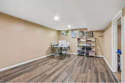 9009 S Dante Avenue, Chicago, IL 60619 - Photo 18