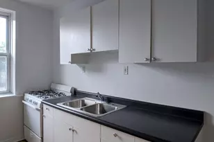 3042 W Wellington St, Chicago, IL 60618 - Photo 6