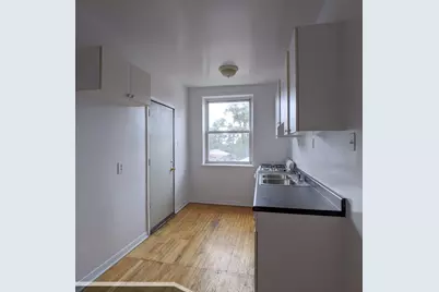 3042 W Wellington Street #2, Chicago, IL 60618 - Photo 4