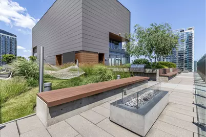 311 W Illinois Street #703, Chicago, IL 60654 - Photo 12
