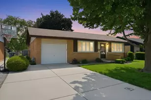 12841 Terrace Ln, Crestwood, IL 60418 - Photo 1