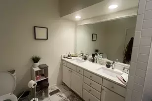 1002 Hidden Lake Dr, Buffalo Grove, IL 60089 - Photo 20