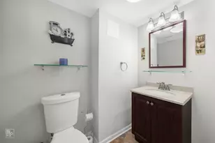 5811 W Patterson Ave, Chicago, IL 60634 - Photo 10