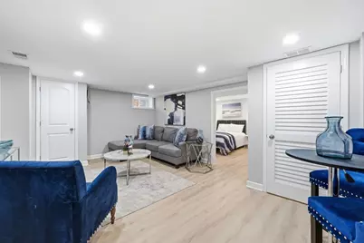2724 W Jerome Street, Chicago, IL 60645 - Photo 14