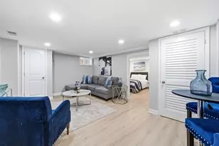 2724 W Jerome St, Chicago, IL 60645 - Photo 14