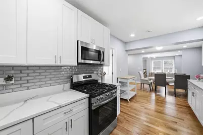 2724 W Jerome Street, Chicago, IL 60645 - Photo 10