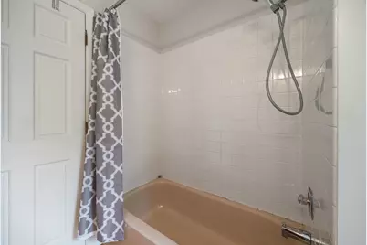 2218 N Williamsburg Street, Arlington Heights, IL 60004 - Photo 26