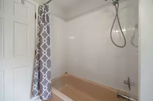 2218 N Williamsburg St, Arlington Heights, IL 60004 - Photo 26