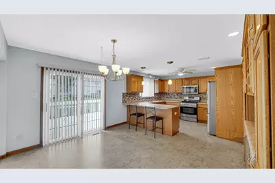 18122 Charlotte Drive, Lansing, IL 60438 - Photo 16