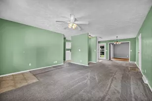 221 Ivanhoe Way, Bloomington, IL 61701 - Photo 6