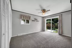 221 Ivanhoe Way, Bloomington, IL 61701 - Photo 18