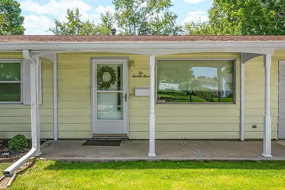 221 Ivanhoe Way, Bloomington, IL 61701 - Photo 2