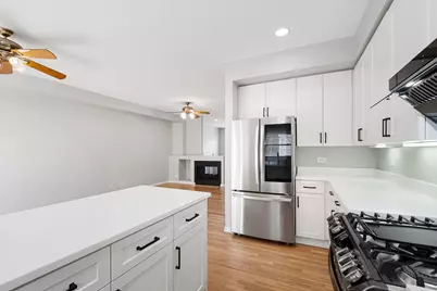 1845 Prairie Street, Glenview, IL 60025 - Photo 10
