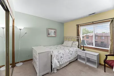 1339 E Central Road, Arlington Heights, IL 60005 - Photo 18