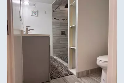 2925 W Jerome Street, Chicago, IL 60645 - Photo 14