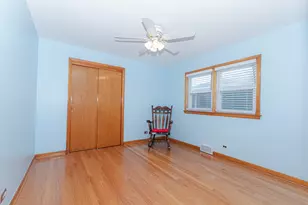 3648 W 69th St, Chicago, IL 60629 - Photo 12