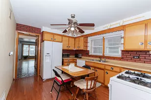 3648 W 69th St, Chicago, IL 60629 - Photo 8