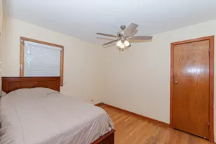 3648 W 69th St, Chicago, IL 60629 - Photo 10